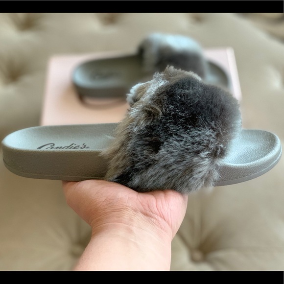 Candie's Shoes - CANDIE’S FURY SLIDES - GRAY - New w/ box